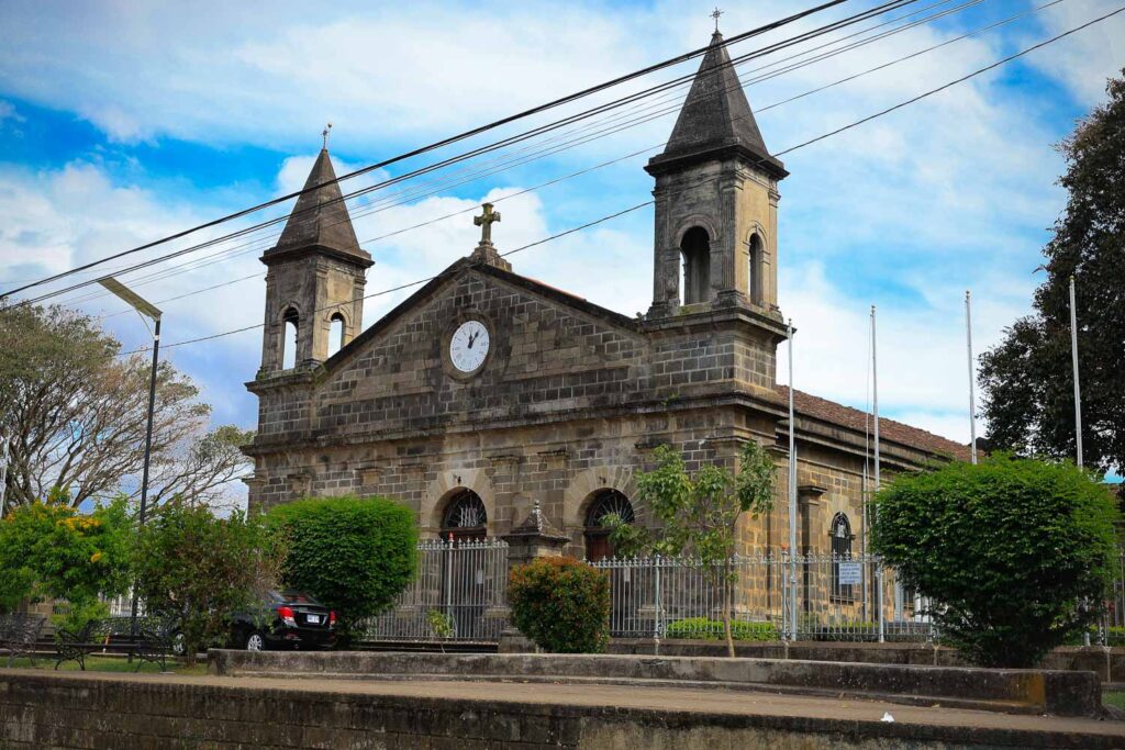 Parroquia San Joaquín de Flores