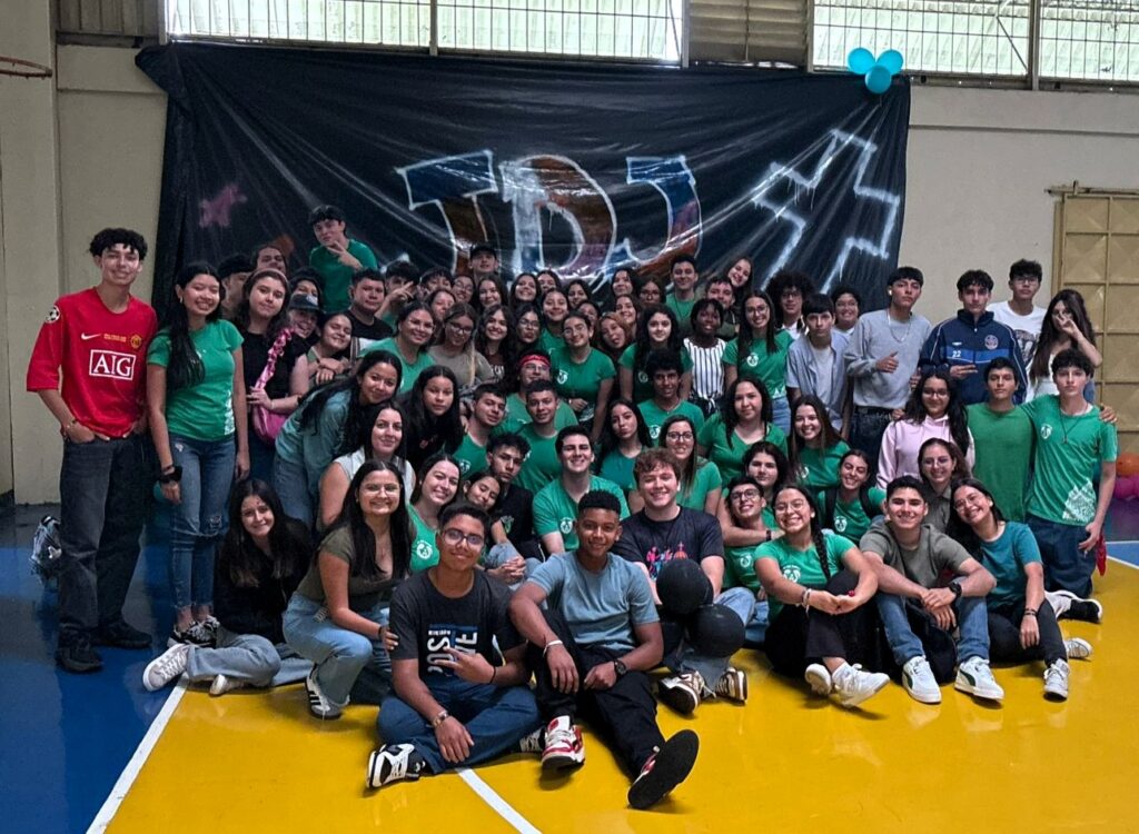 Grupo de Pastoral Juvenil de San Joaquín en el Mes de la Juventud 2025