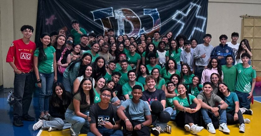 Bajo el lema “Dando Razón de Nuestra Esperanza”, nuestra parroquia vivió el Mes de la Juventud 2025