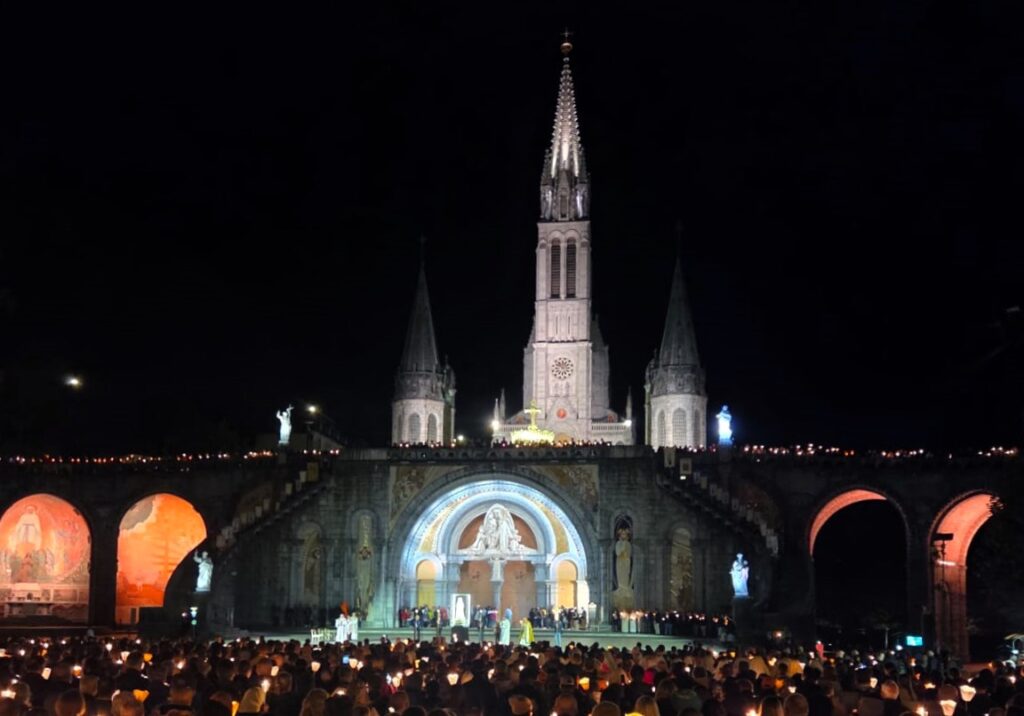 Santuario de Lourdes en Francia